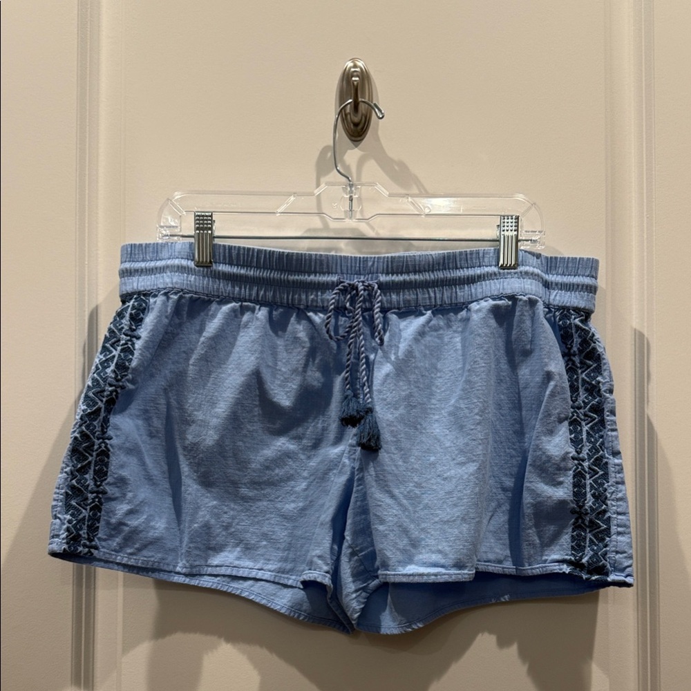 Vineyard Vines Light Blue Casual Shorts